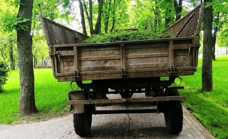 how-much-can-a-lawn-mower-tow-lawnhunt